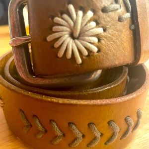 Women’s Ellington Leather Belt